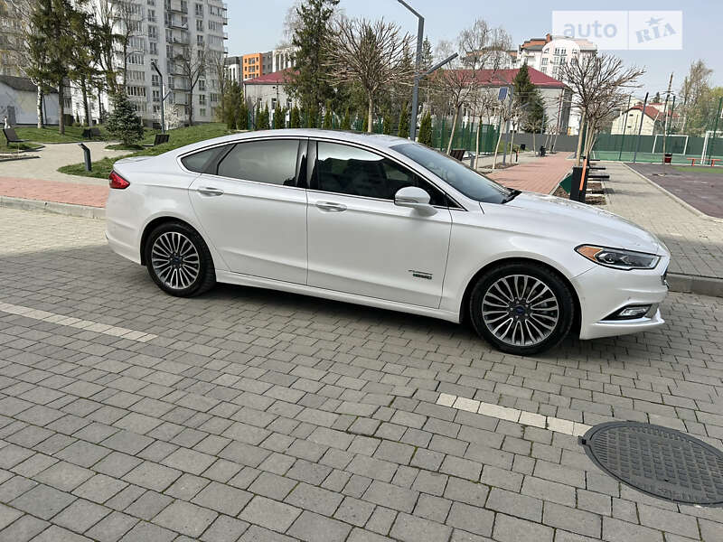 Седан Ford Fusion 2016 в Ивано-Франковске