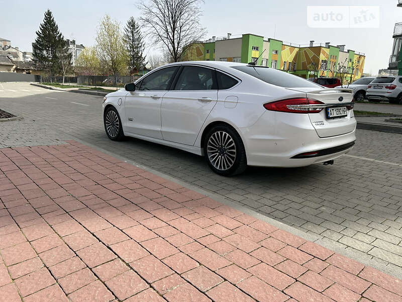 Седан Ford Fusion 2016 в Ивано-Франковске