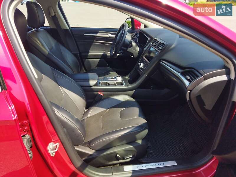 Седан Ford Fusion 2019 в Днепре