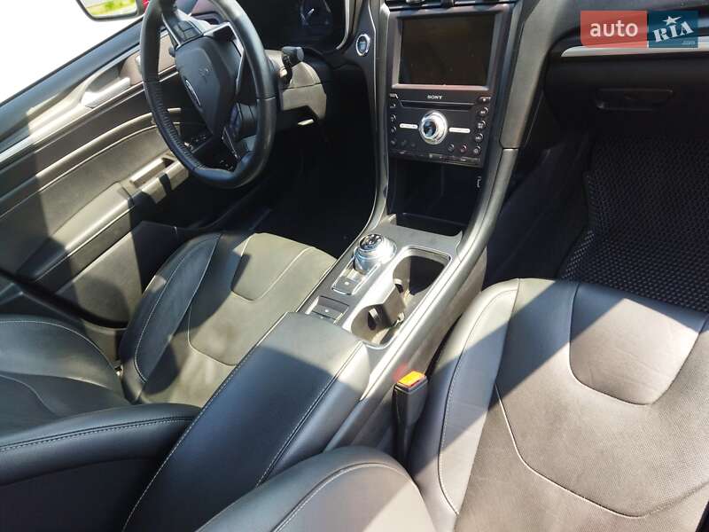Седан Ford Fusion 2019 в Днепре