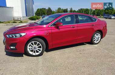 Седан Ford Fusion 2019 в Днепре