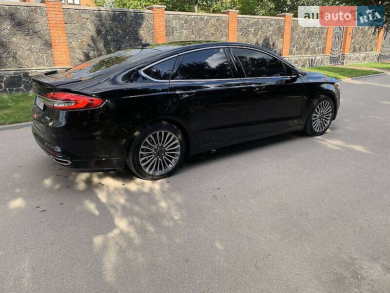 Седан Ford Fusion 2016 в Бершади