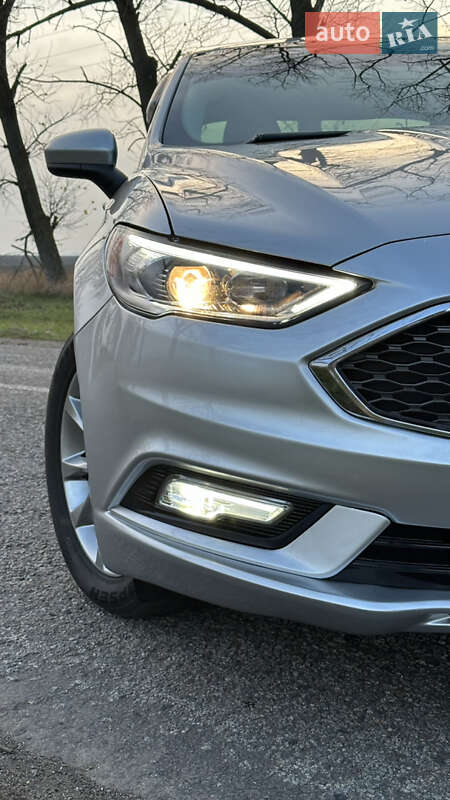 Седан Ford Fusion 2016 в Сквире
