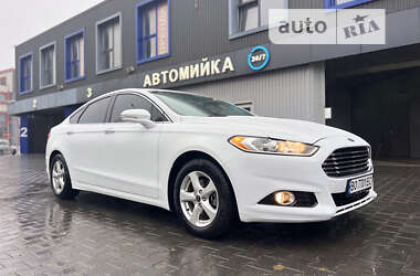 Седан Ford Fusion 2015 в Тернополі