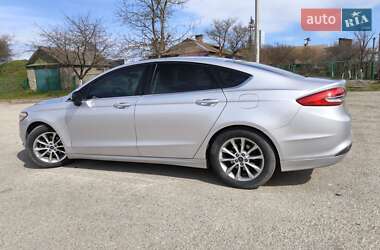 Седан Ford Fusion 2016 в Ізяславі