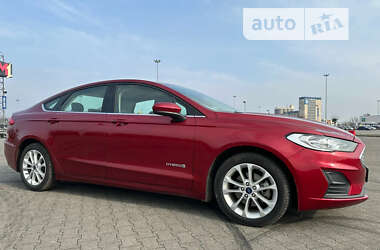 Седан Ford Fusion 2019 в Киеве