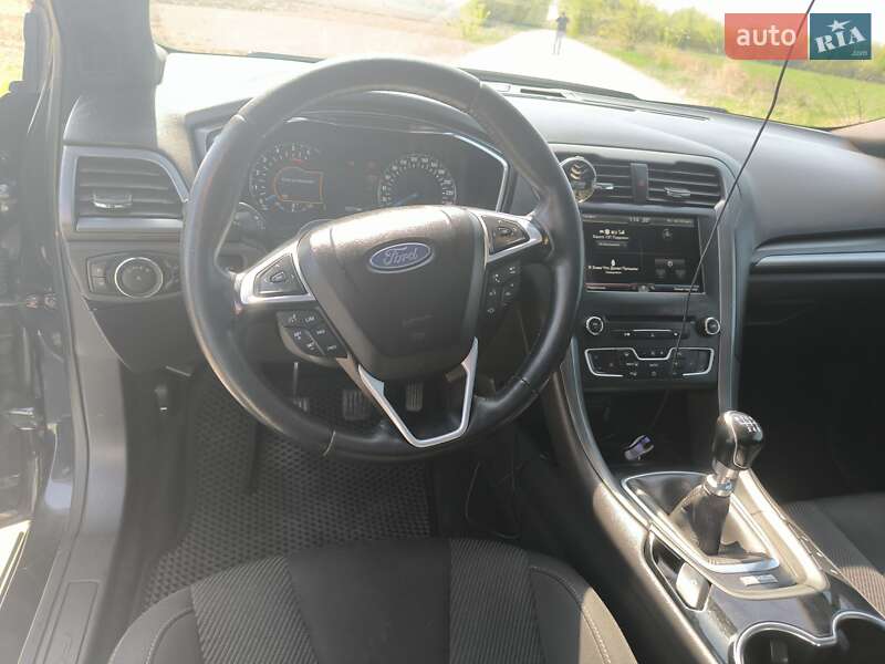 Седан Ford Fusion 2015 в Днепре