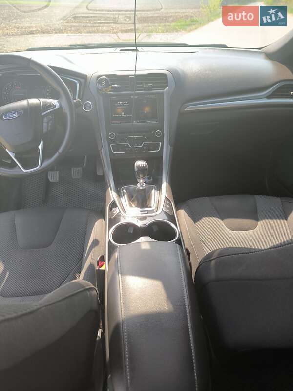 Седан Ford Fusion 2015 в Днепре