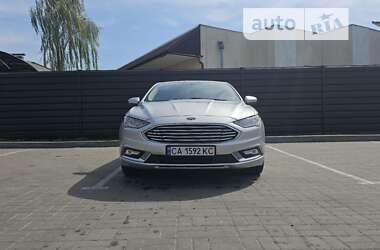 Седан Ford Fusion 2016 в Черкасах