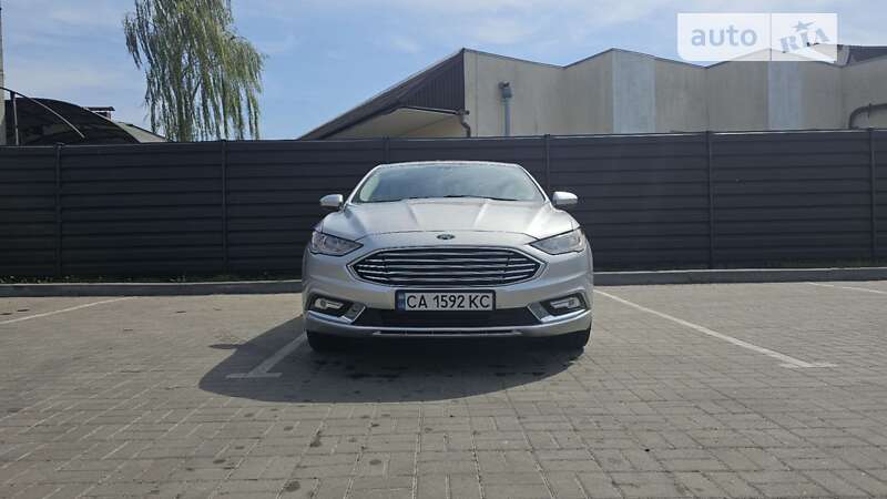 Седан Ford Fusion 2016 в Черкасах