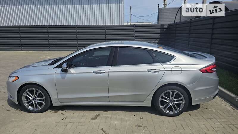 Седан Ford Fusion 2016 в Черкасах