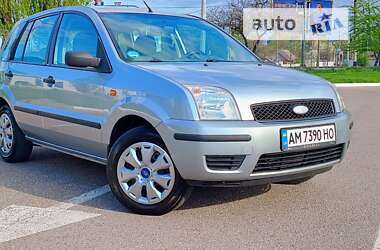 Хэтчбек Ford Fusion 2004 в Житомире