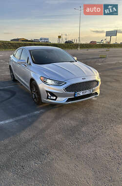 Седан Ford Fusion 2018 в Львове