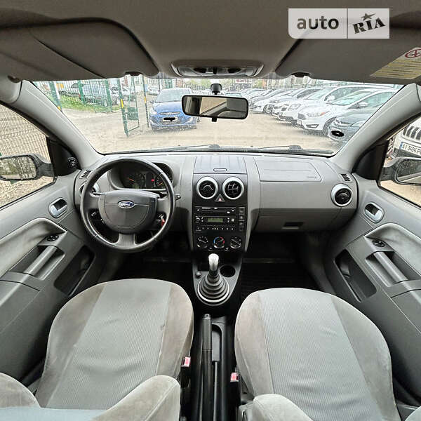 Хэтчбек Ford Fusion 2002 в Сумах