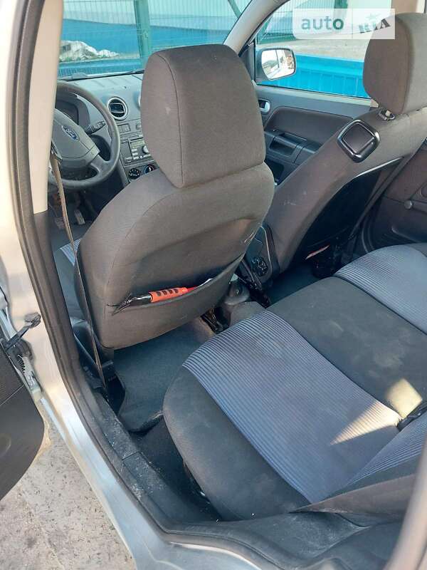 Хэтчбек Ford Fusion 2011 в Киеве