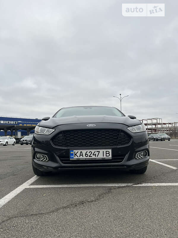Седан Ford Fusion 2015 в Києві