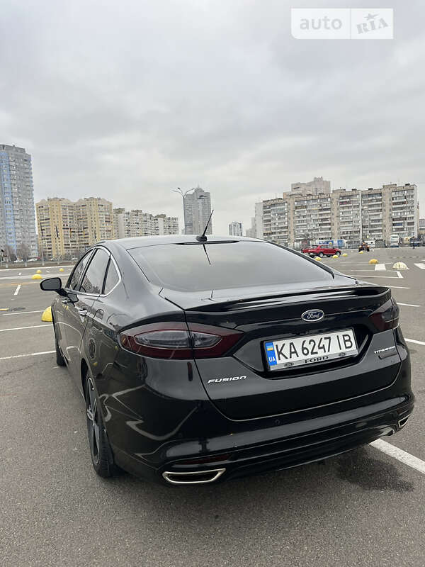 Седан Ford Fusion 2015 в Києві