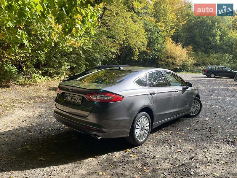 Седан Ford Fusion 2013 в Одессе