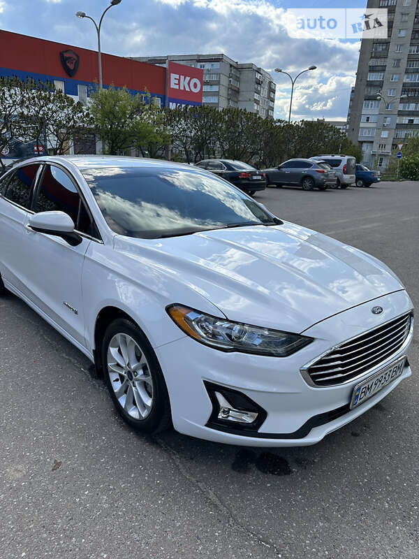 Седан Ford Fusion 2019 в Сумах