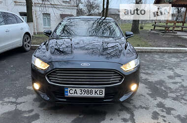 Седан Ford Fusion 2013 в Звенигородці