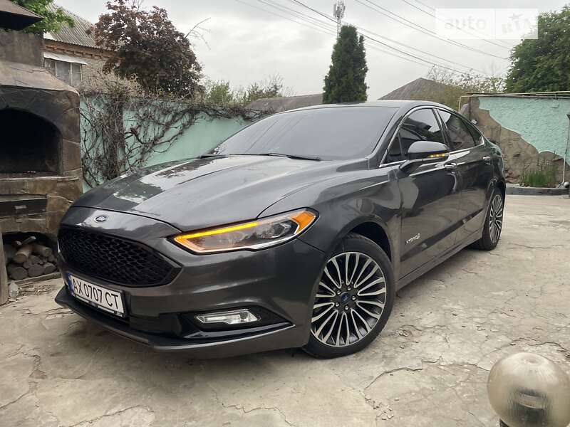 Седан Ford Fusion 2018 в Харкові