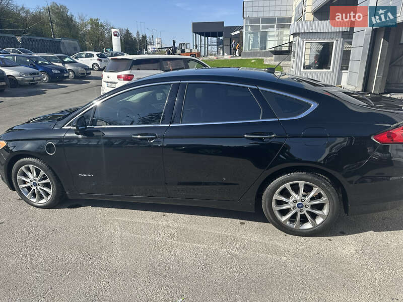 Седан Ford Fusion 2018 в Тернополе