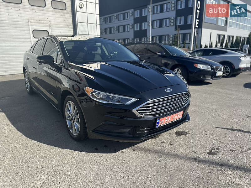 Седан Ford Fusion 2018 в Тернополе