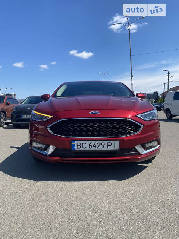 Седан Ford Fusion 2016 в 
