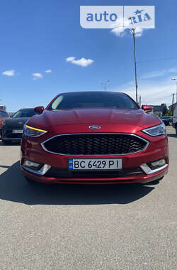 Седан Ford Fusion 2016 в 