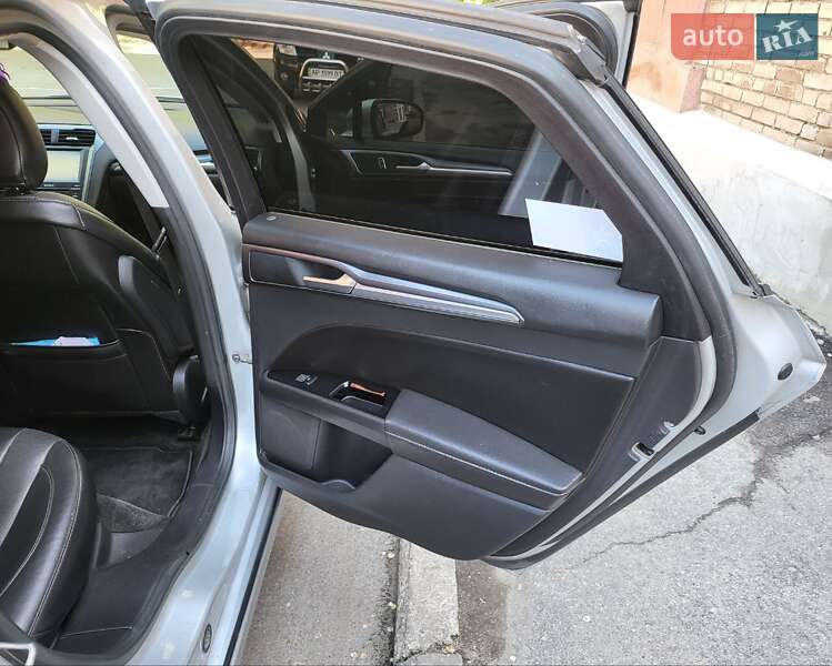Седан Ford Fusion 2015 в Запоріжжі