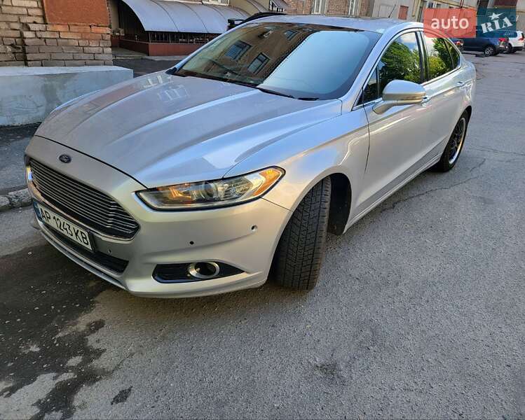 Седан Ford Fusion 2015 в Запоріжжі