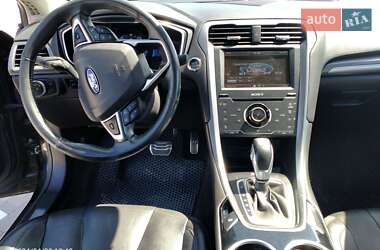 Седан Ford Fusion 2013 в Сумах