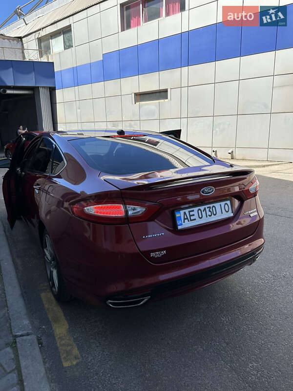 Седан Ford Fusion 2013 в Дніпрі