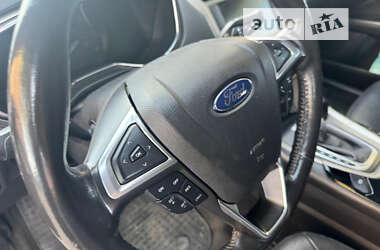 Седан Ford Fusion 2013 в Луцьку