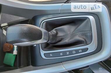 Седан Ford Fusion 2014 в 