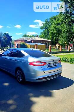 Седан Ford Fusion 2015 в Краснограде