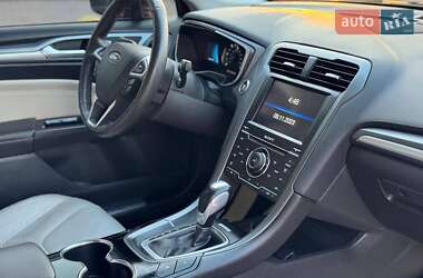 Седан Ford Fusion 2015 в Софиевской Борщаговке
