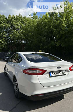 Седан Ford Fusion 2013 в Кам'янець-Подільському