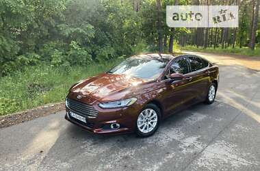 Седан Ford Fusion 2015 в Смеле