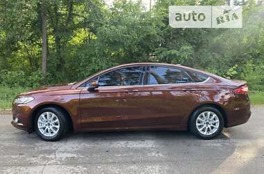 Седан Ford Fusion 2015 в Смеле