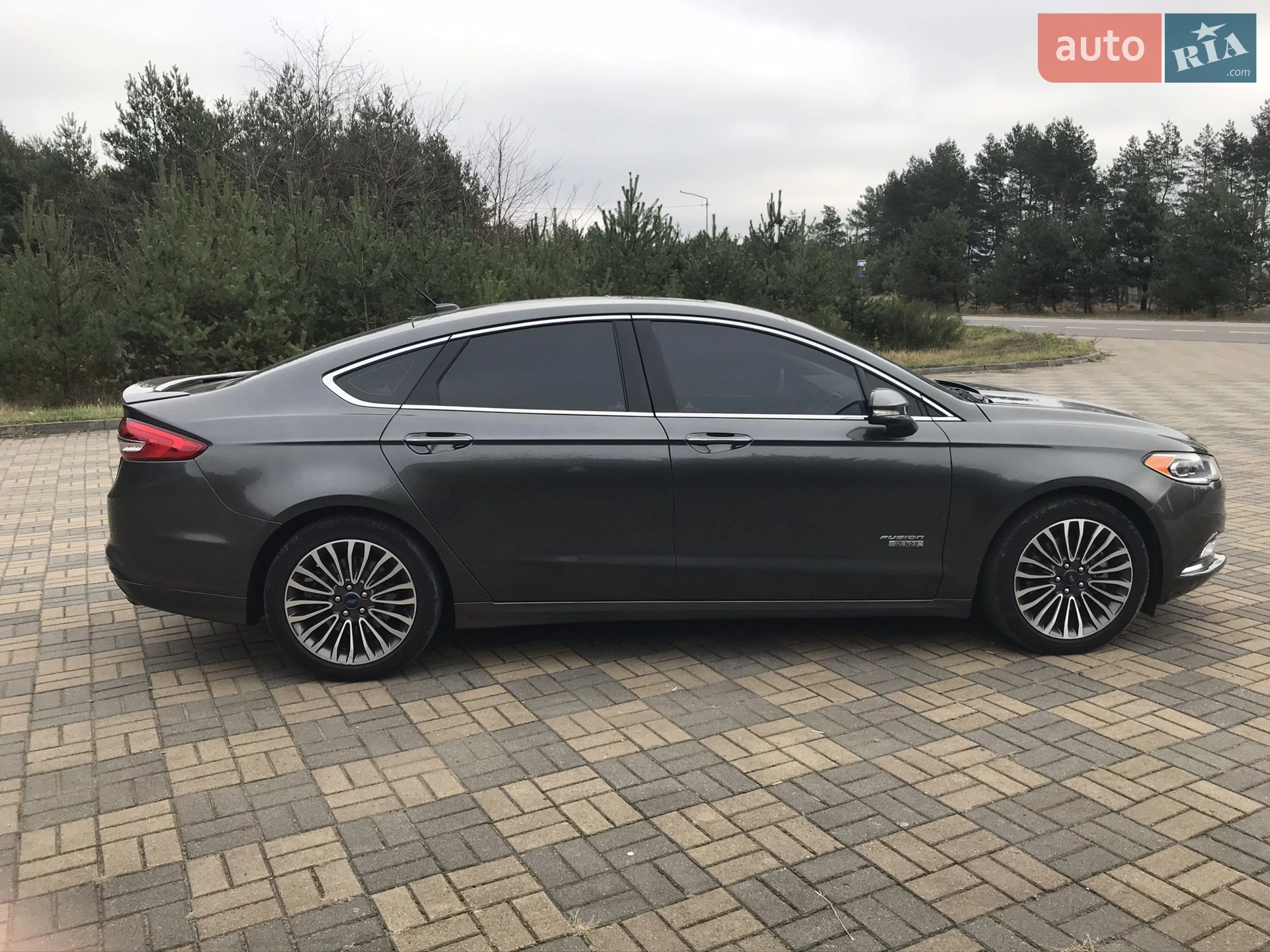 2016 Ford Fusion - мініатюра 16