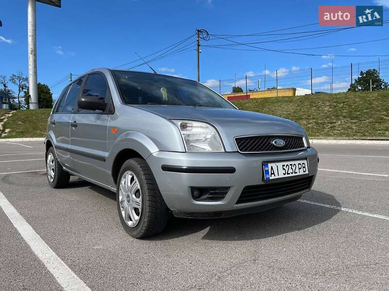 Хэтчбек Ford Fusion 2005 в Виннице