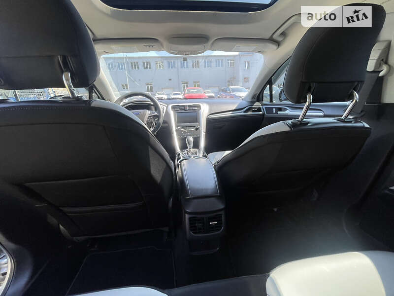 Седан Ford Fusion 2012 в Києві фото 25 Седан Ford Fusion 2012 в Києві