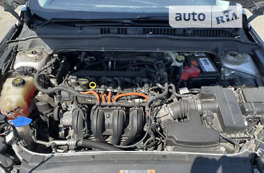 Седан Ford Fusion 2012 в 