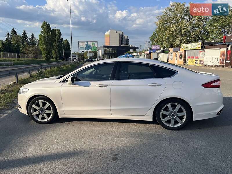 Седан Ford Fusion 2015 в Киеве