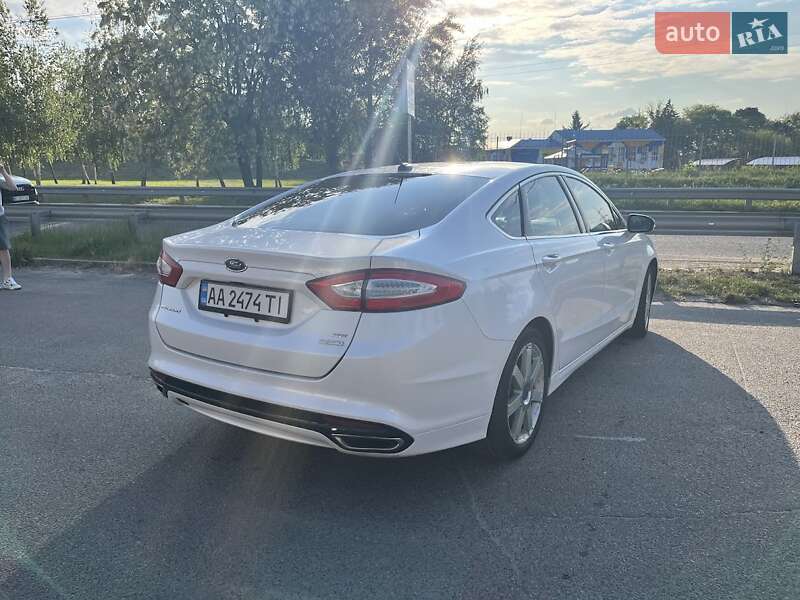 Седан Ford Fusion 2015 в Киеве