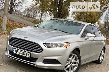 Седан Ford Fusion 2014 в Львові