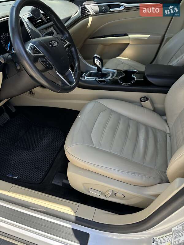 Седан Ford Fusion 2014 в Одессе