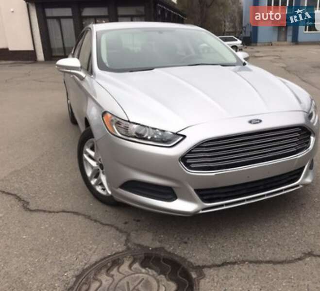Седан Ford Fusion 2016 в Киеве фото Седан Ford Fusion 2016 в Киеве