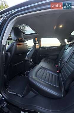 Седан Ford Fusion 2014 в 